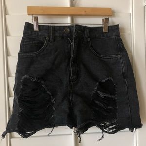 High-wasted shorts